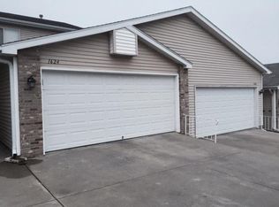 1624 Old Glory Rd, Lincoln, NE 68521