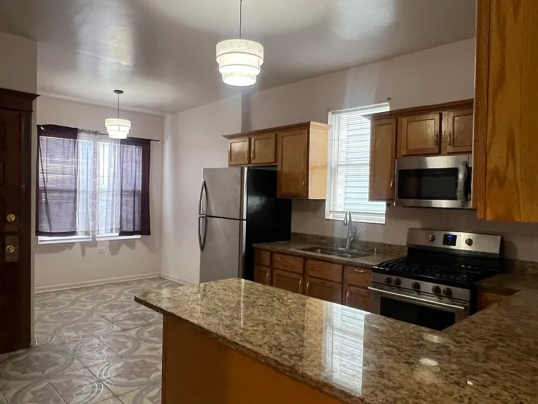 1921 N Pulaski Rd #1 — Photo 6