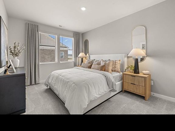 4th image of 521 Hinton St