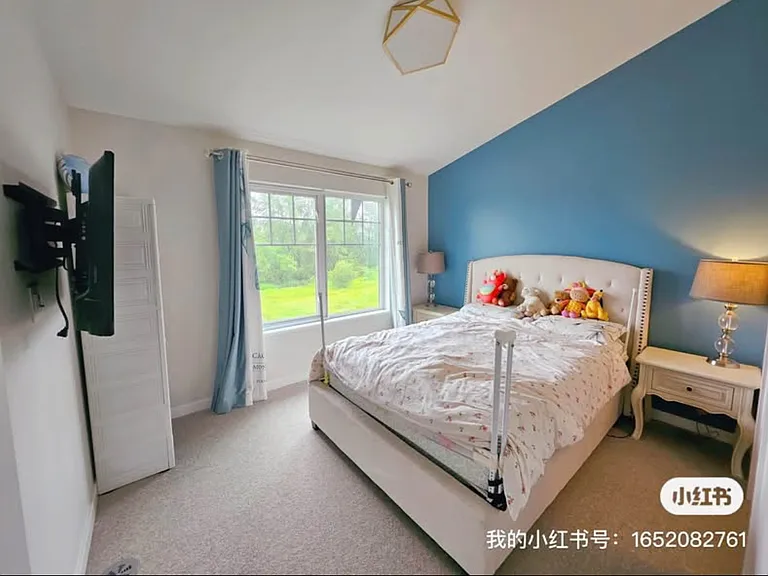 19451 Sutton Ave #210 — Photo 6