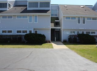 1453 S Delavan Club Blvd, Delavan, WI 53115