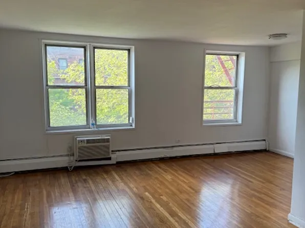 800 Cortelyou Road image 1 of 4