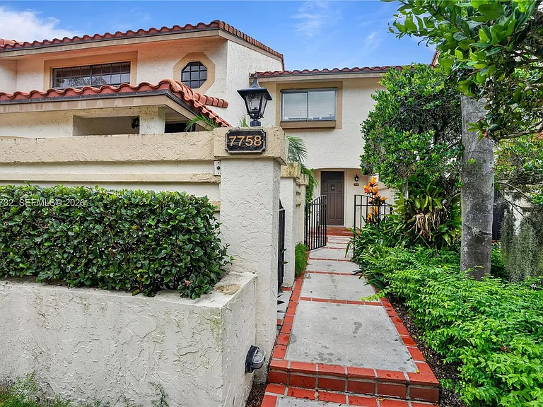 7758 La Mirada Dr #7758 — Photo 30
