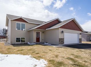 10 Billings Ln, Superior, WI 54880