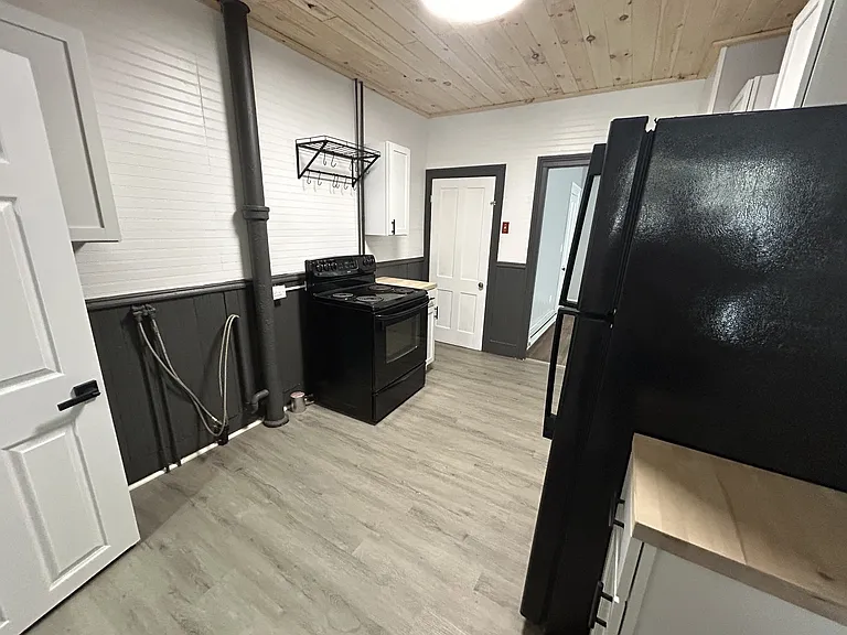 71 W Housatonic St #1 — Photo 2