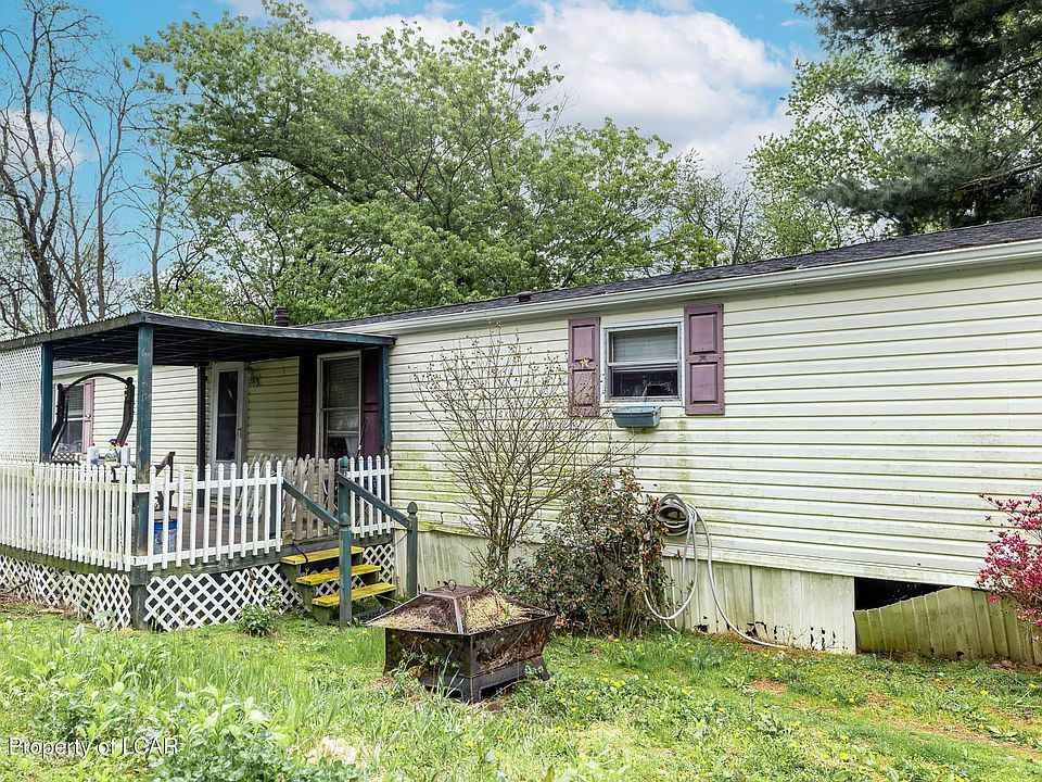 1st image of 454 1/2 Carver Street