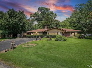 1004 Moreland Dr, Belleville, IL 62223