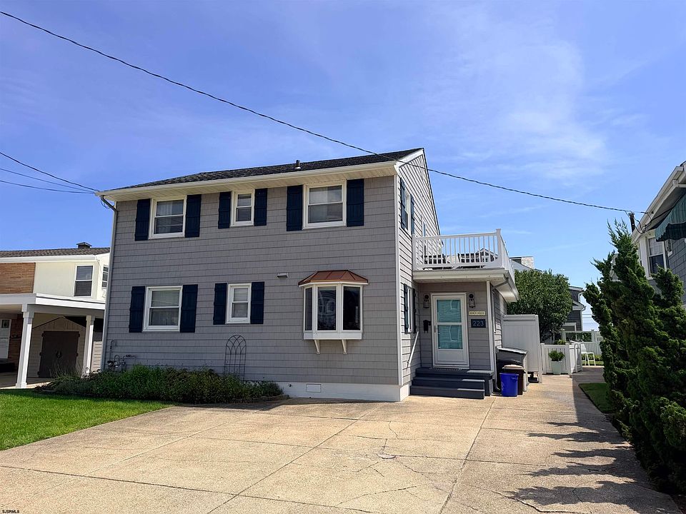 1st image of 223 Ocean Rd