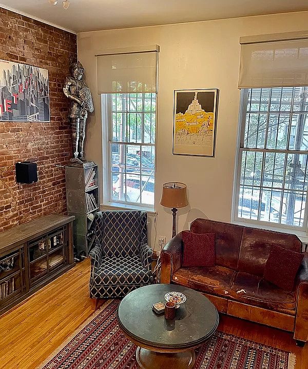 1st image of 39 W 83rd St APT 4