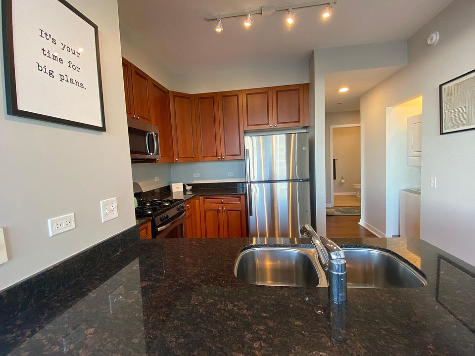 1st image of 85 W Ida B Wells Dr #908