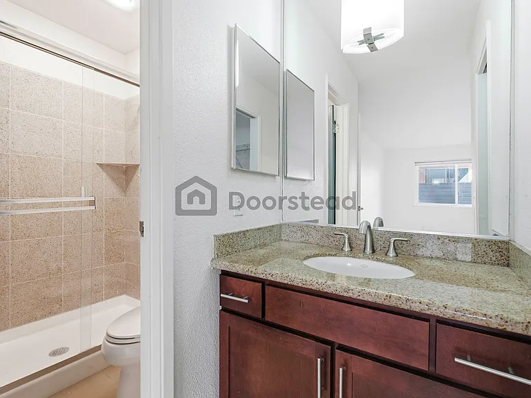 1318 B St #102 — Photo 33