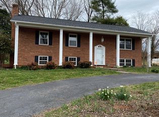 84 Hedgemore Ln, Bassett, VA 24055