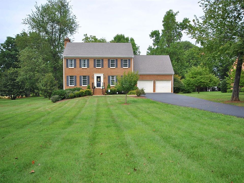 1st image of 105 Tremont Ct