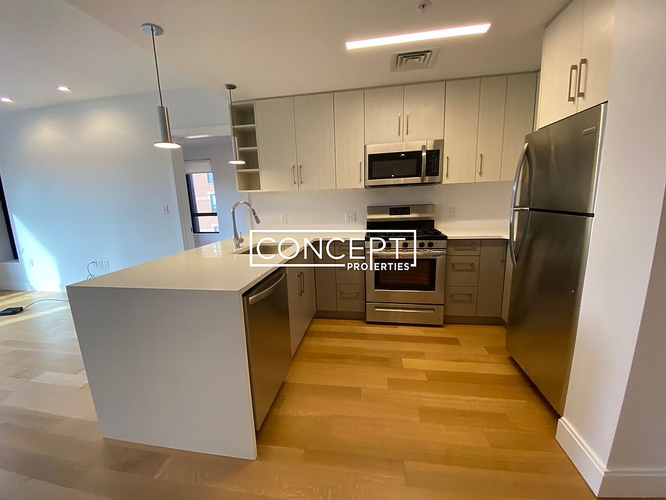 1st image of 150C Camden St #308
