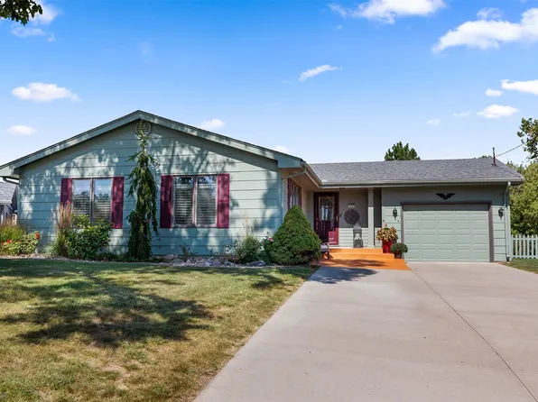 404 Booth St, Polk City, IA 50226
