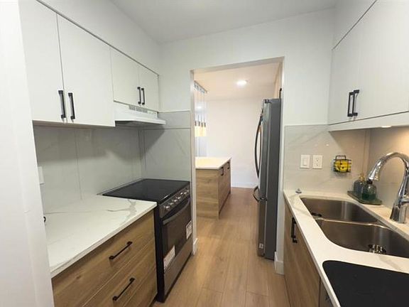 5th image of 11816 88th Ave #218
