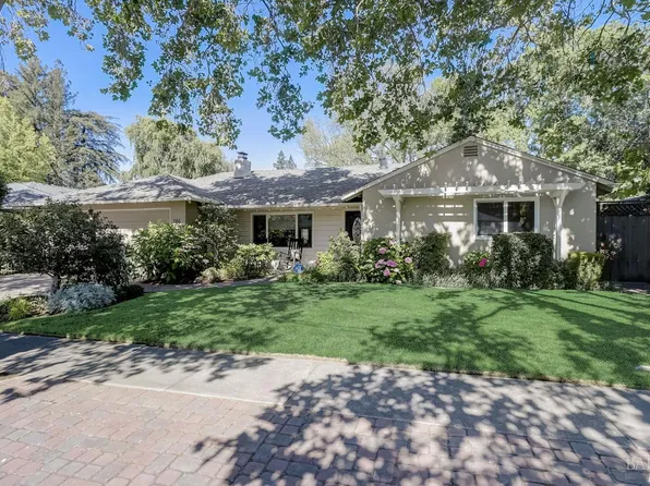 386 Minahen Street, Napa, CA 94559