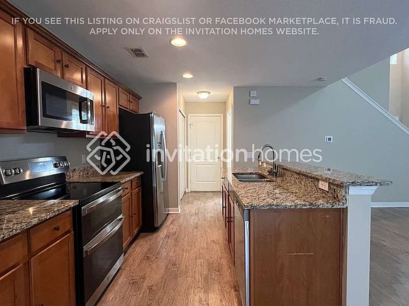 5th image of 2119 Portcastle Cir