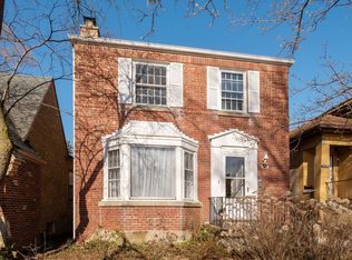 5734 N Drake Ave, Chicago, IL 60659