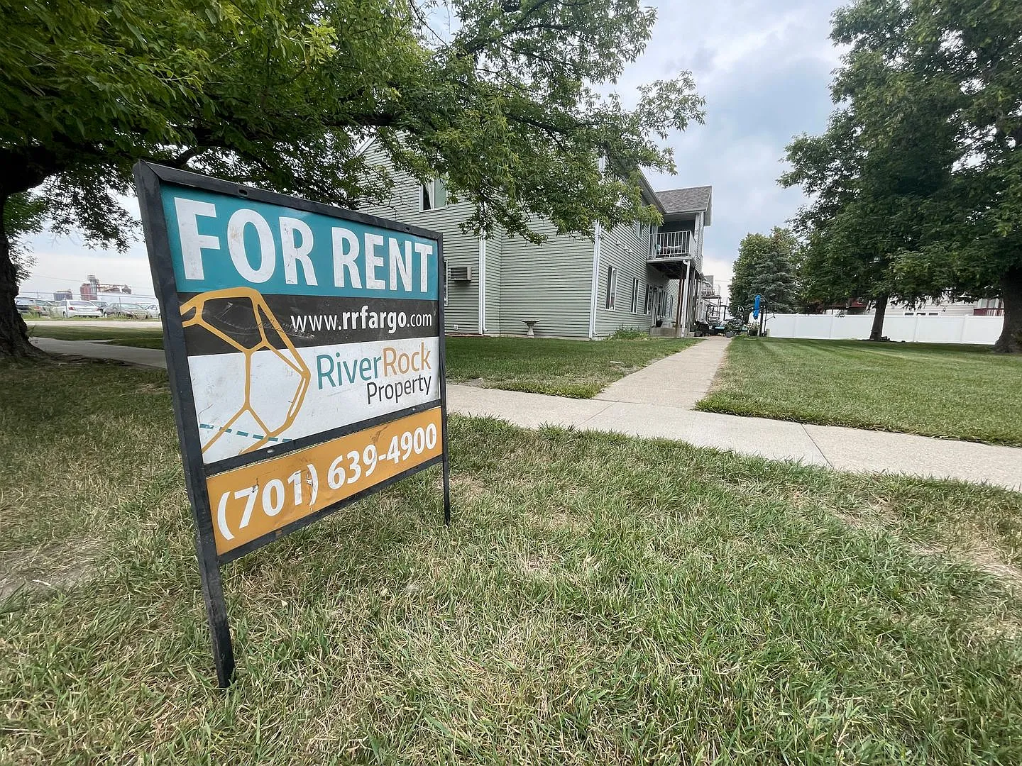 Spacious 3 bedroom, 1 bath Located in West Fargo. — Photo 3