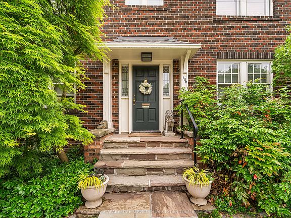 4th image of 106 Colin Ave