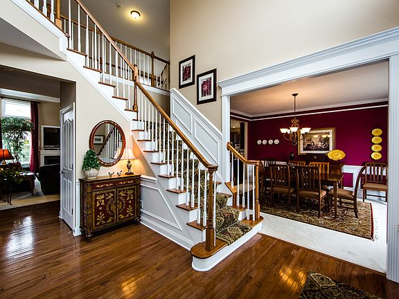 3rd image of 1021 Woodkirk Ln