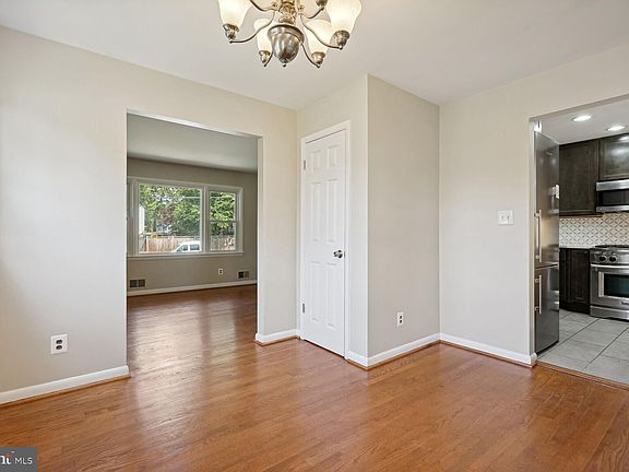 3rd image of 4107 Javins Dr
