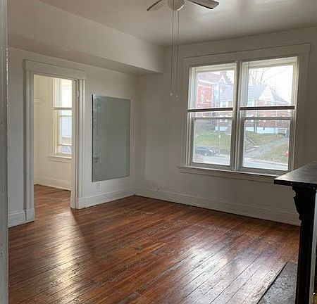 5th image of 3042 Gilbert Ave #2