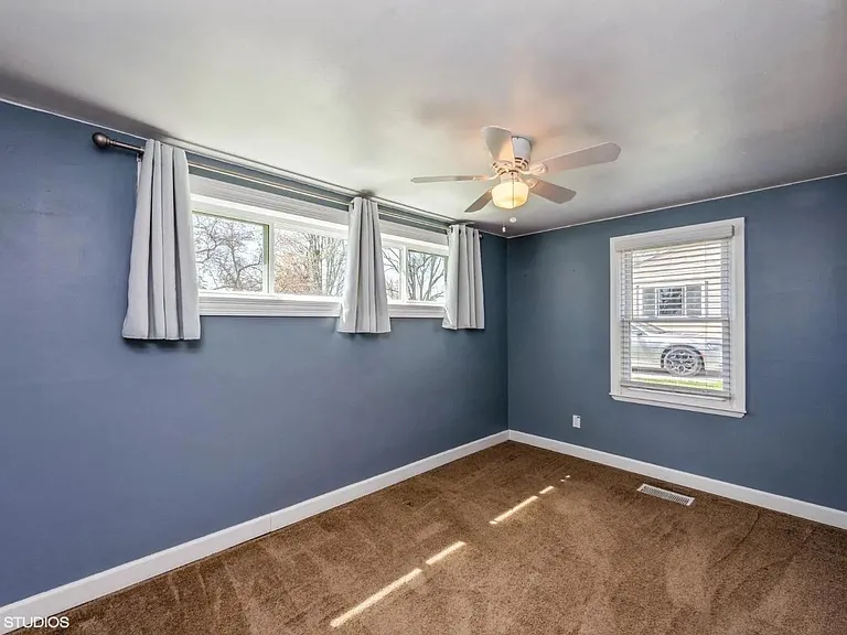 551 Ridgelawn St — Photo 8