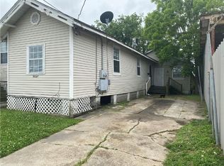9012 Palm St, New Orleans, LA 70118