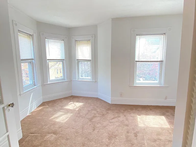 45 Rice St — Photo 16