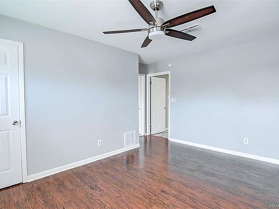 5th image of 1524 Viking Dr