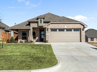 8224 Leopard Pass, Godley, TX 76044