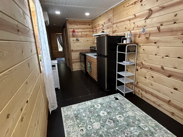 161 Roma #1, Livingston, TX 77351