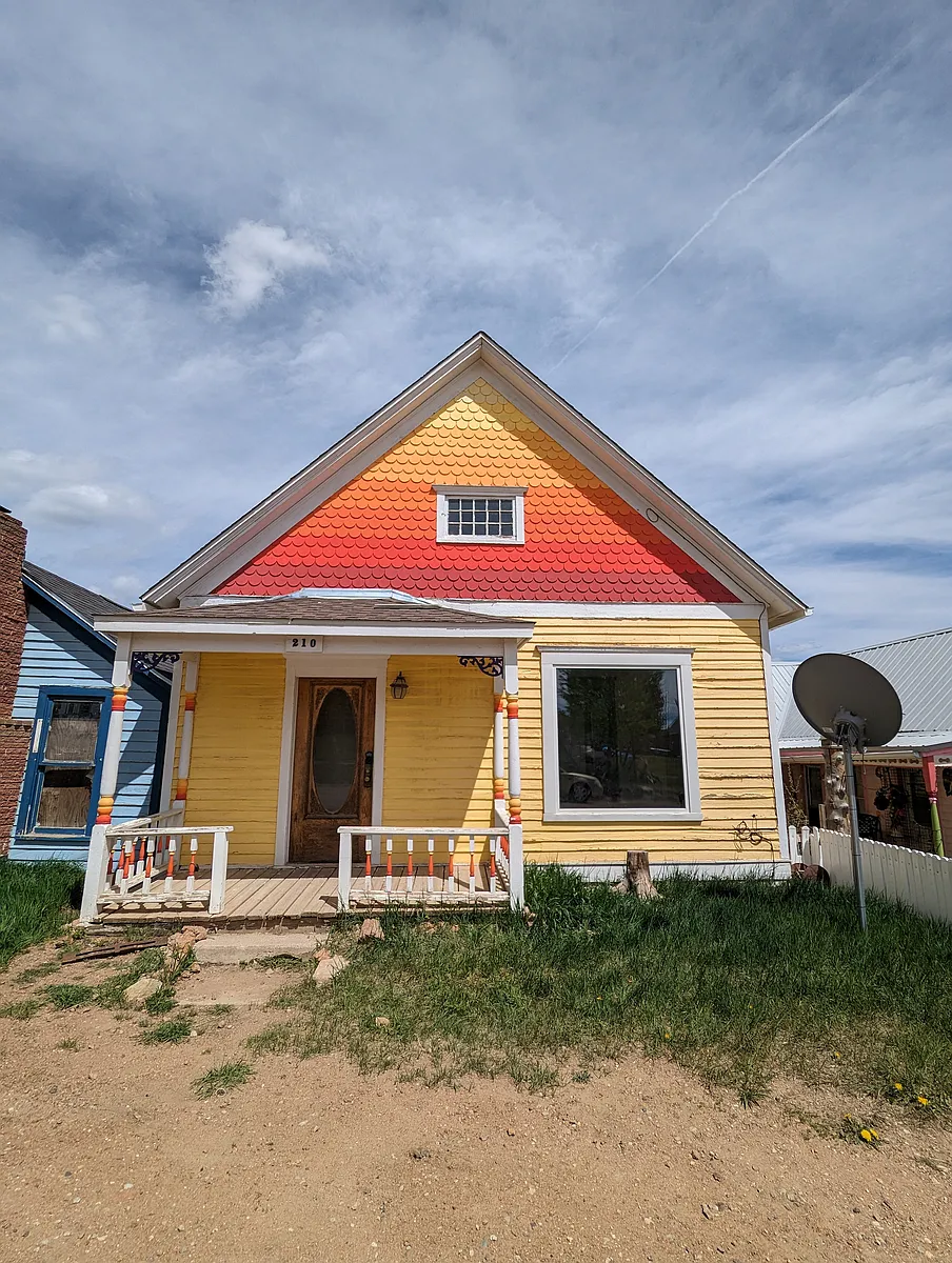 Tucked into a traditional row of Victorian houses. - 210 S 2nd St