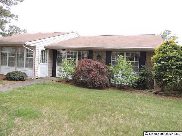 1st image of 96 Cambridge Circle #D