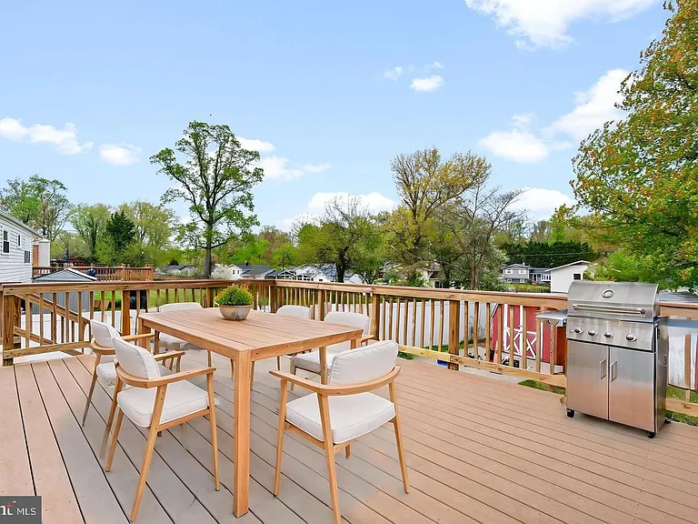 14236 Chadwick Ln — Photo 40