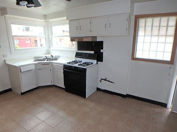 4th image of 12636 S Laflin St