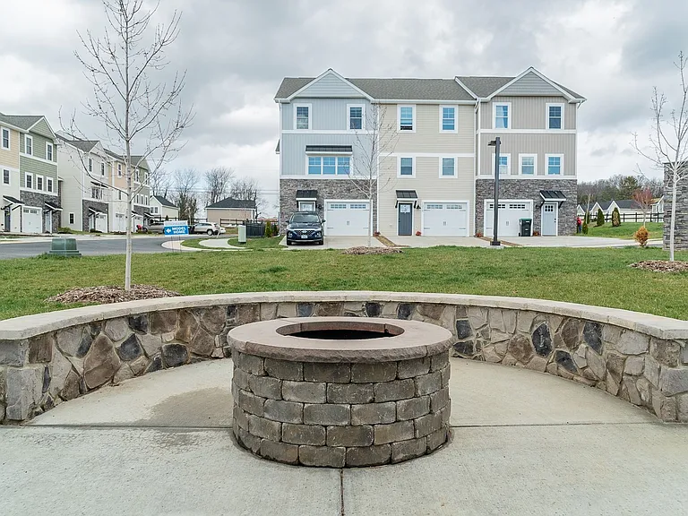 1308 Palomino Trl — Photo 31
