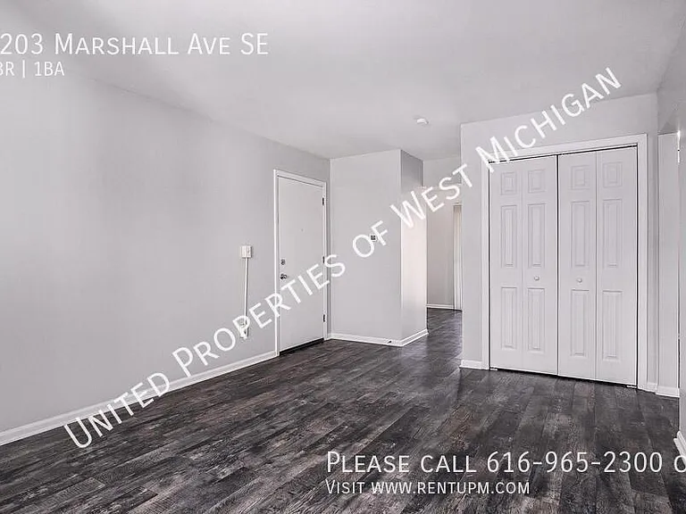 3203 Marshall Ave SE — Photo 3
