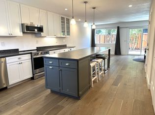 598 Racquet Club Cir, Rohnert Park, CA 94928