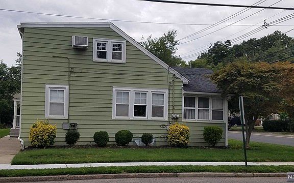2nd image of 39-40 Morlot Ave