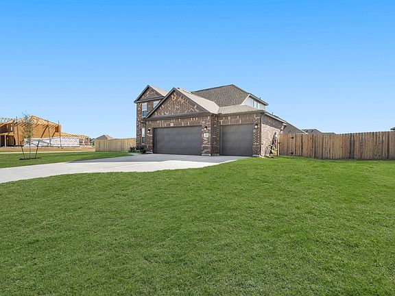4th image of 11015 Youngquist Dr
