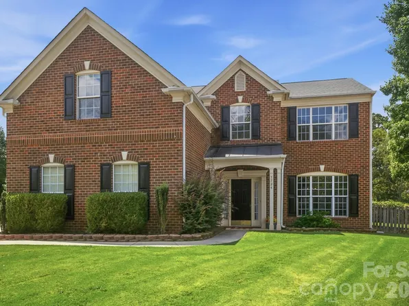 7724 Dinniston Dr, Huntersville, NC 28078