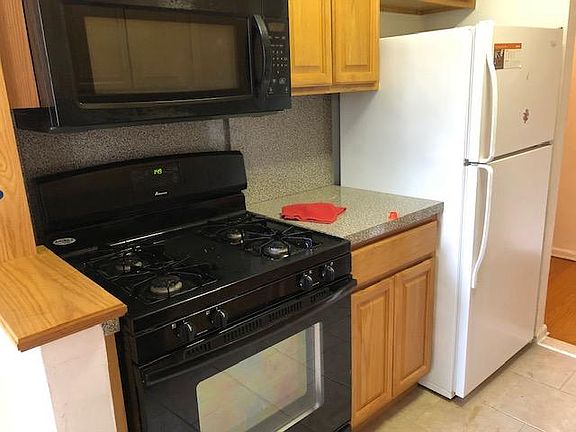 5th image of 30 Bay 29th St APT 2H