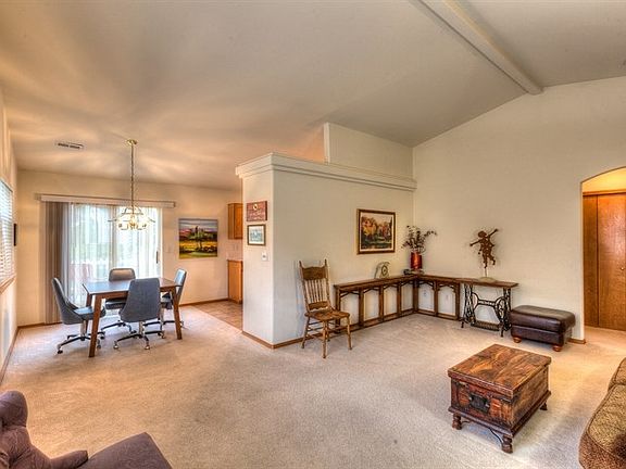 4th image of 1116 N Tanglewood Ln