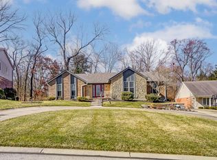 875 Foxcreek Ln, Cincinnati, OH 45233