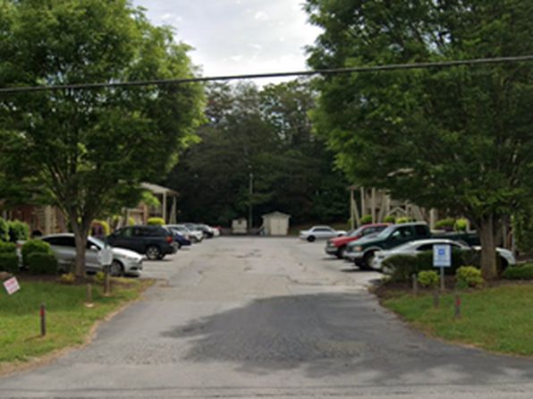 2220 N Fayetteville St APT AA