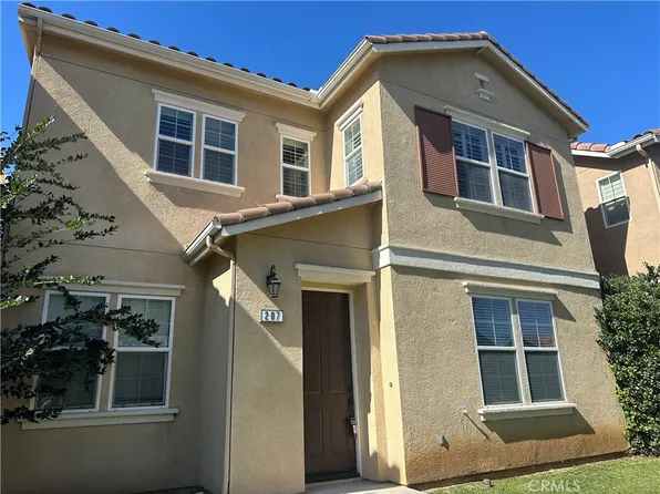 207 Tiger Ln, Placentia, CA 92870