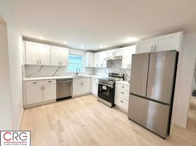 9 Dwight St, Watertown, MA